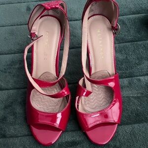 Metaphor Women's Bright Pink Patent Open-Toe Slingback Heels